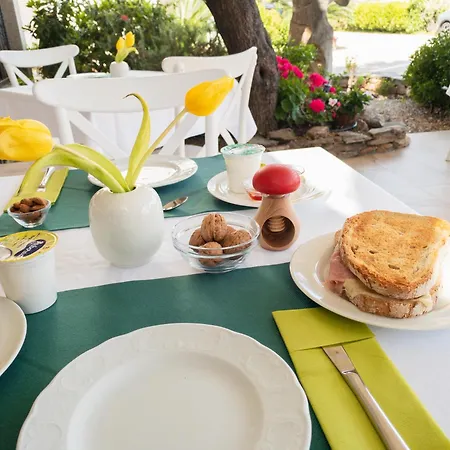 Donatella Hotel Posada (Sardinia)