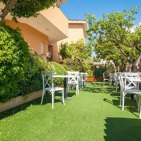 Hotell Donatella 3*