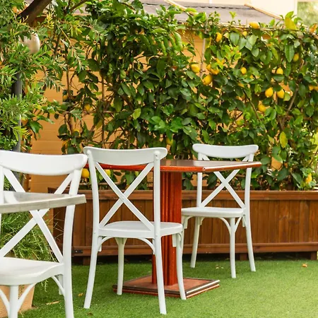 Hotell Donatella Posada (Sardinia)