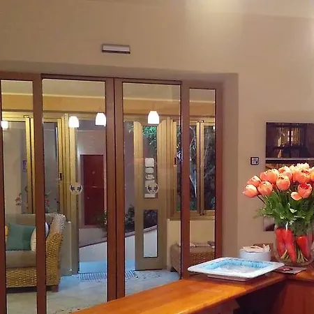 Donatella Hotell Posada (Sardinia)