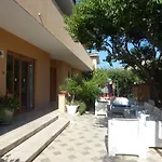 Donatella Ξενοδοχείο 3*