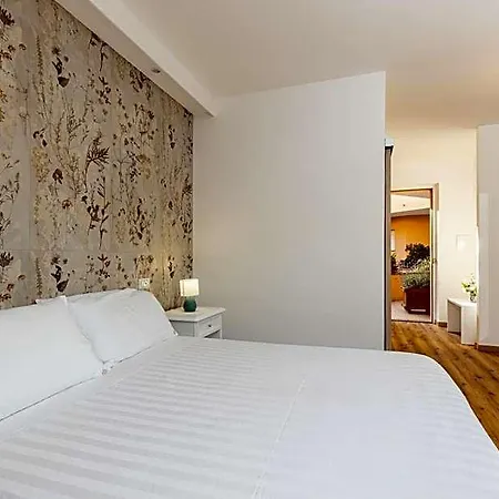 Donatella Hotel