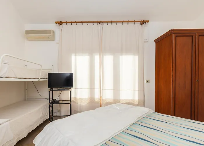 Donatella Hotel Posada (Sardinia)