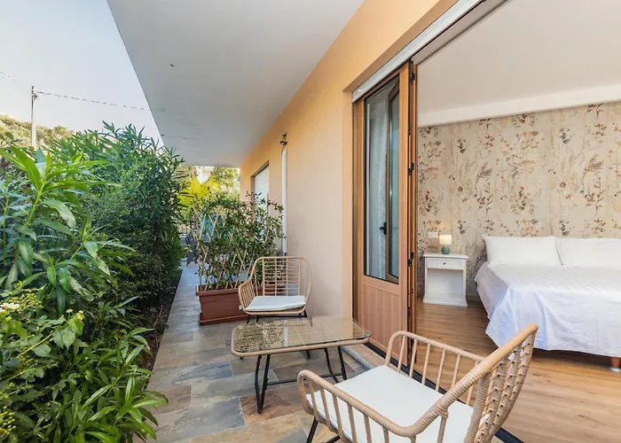 Donatella Hotel Posada (Sardinia)